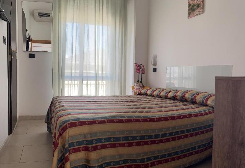 فندق Fellini Rimini