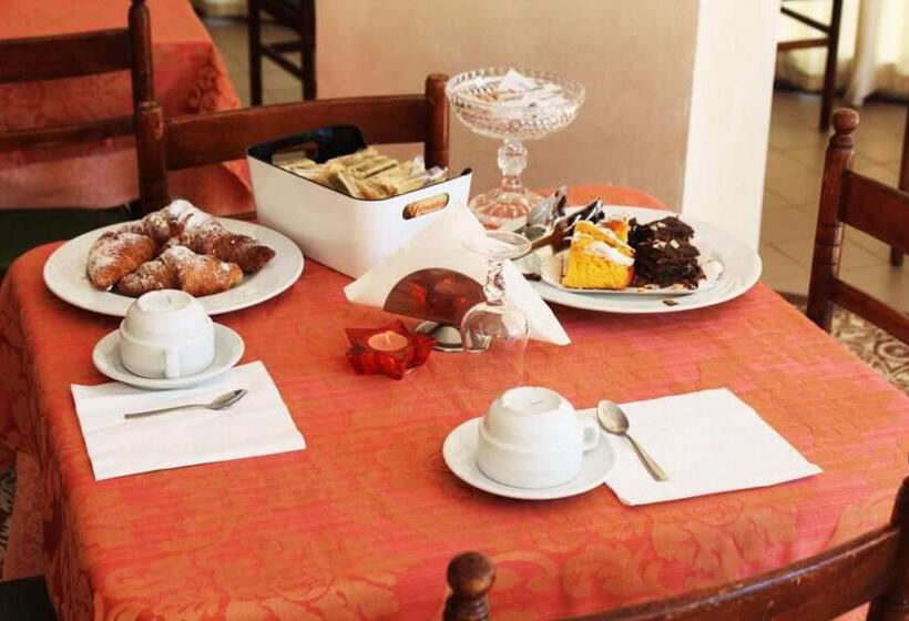 בית מלון כפרי Fellini Rimini