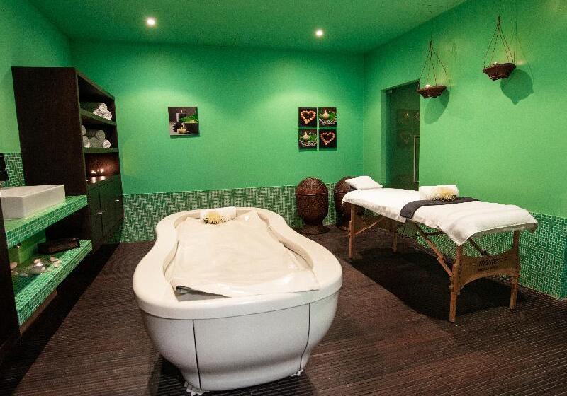 ホテル Golden Residence