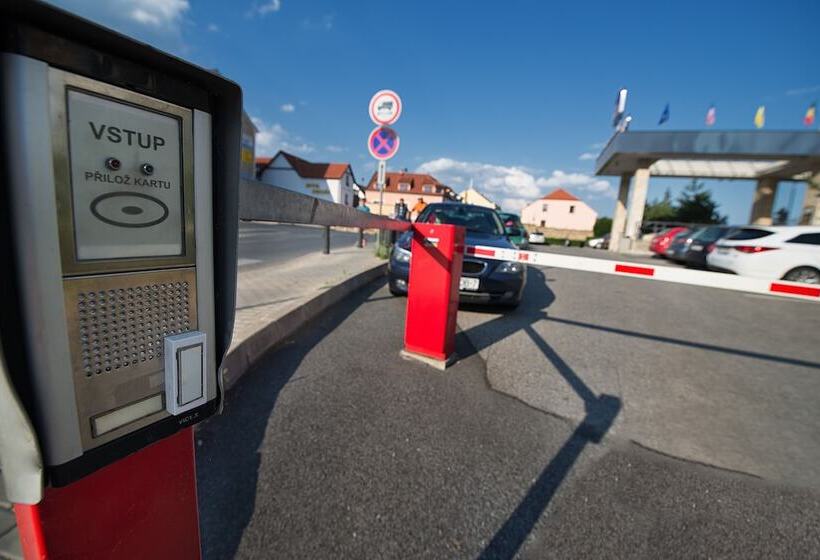 فندق Grand Litava Beroun