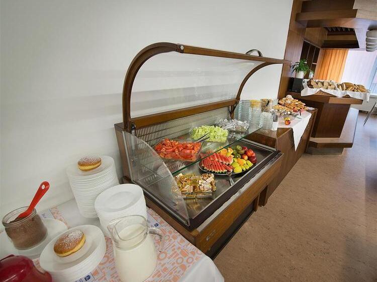 هتل Grand Litava Beroun