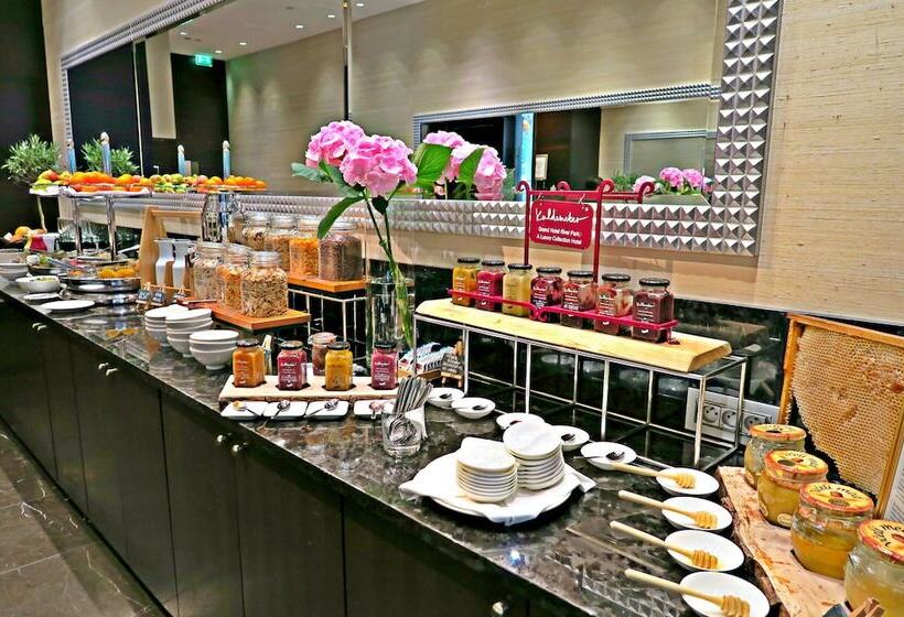 Grand Hotel River Park, A Luxury Collection Hotel, Bratislava