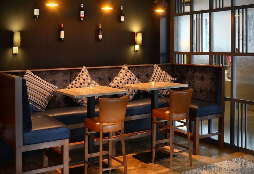 هتل Hilton Dublin Kilmainham