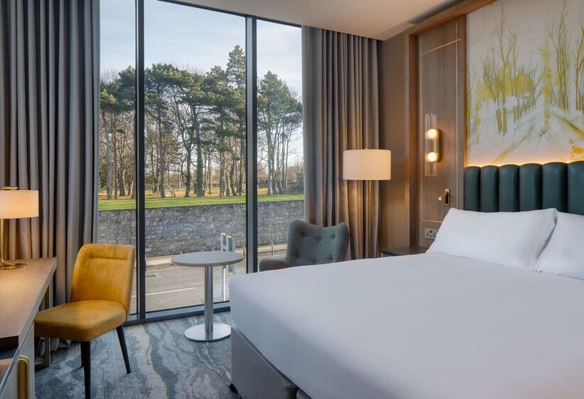 هتل Hilton Dublin Kilmainham