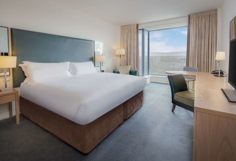 هتل Hilton Dublin Kilmainham