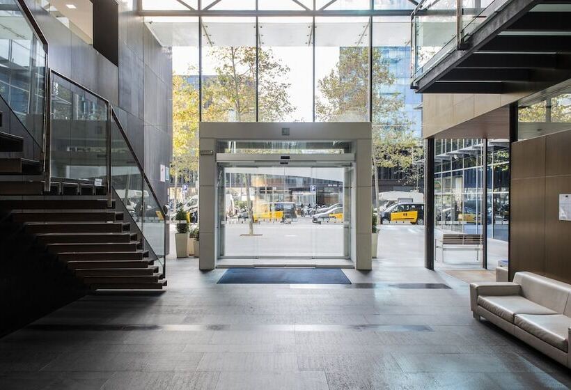 Отель Holiday Inn Express Barcelona City 22@, An Ihg