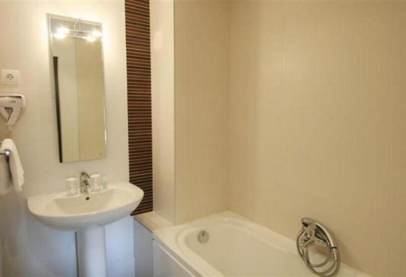 ホテル Hôtel Ariane & Spa