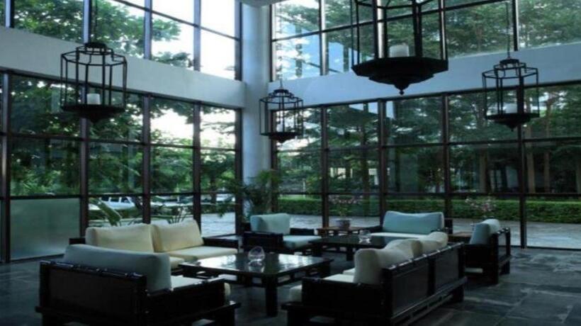 בית מלון כפרי International Asiapacific Convention Center