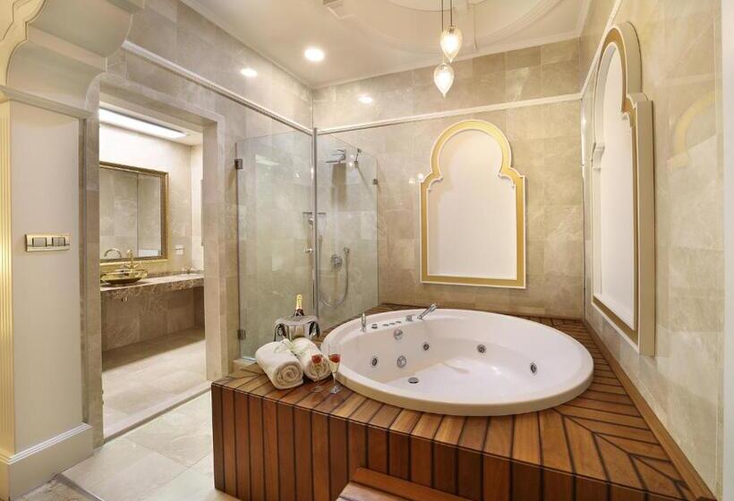 هتل Legacy Ottoman