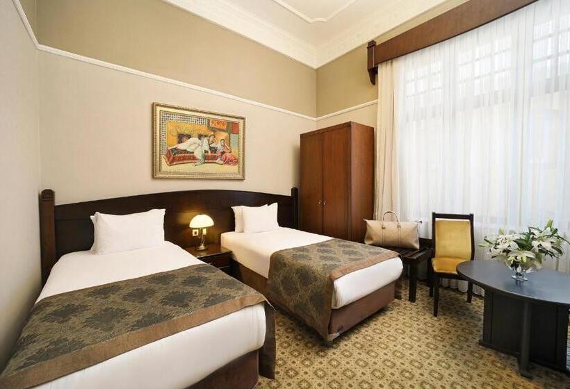 هتل Legacy Ottoman