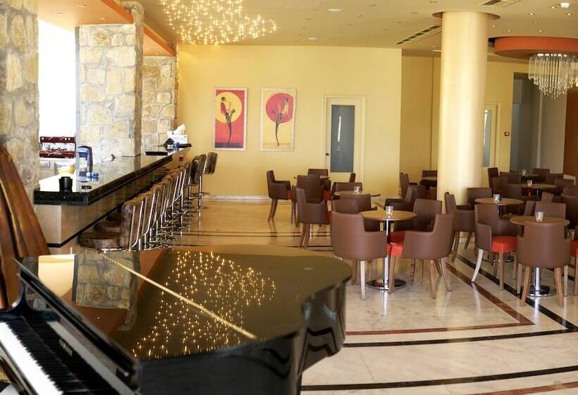 هتل Lemnos Village Resort