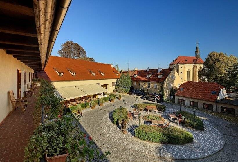 Lindner Hotel Prague Castle, Part Of Jdv By Hyatt