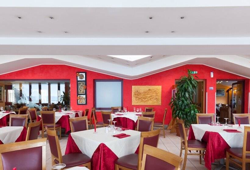 فندق Lovere Resort & Spa