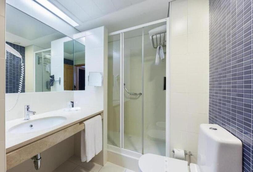 Lux Fatima Park   Hotel, Suites & Residence