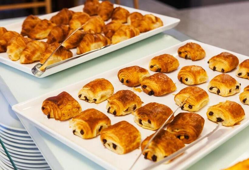 Lux Fatima Park   Hotel, Suites & Residence