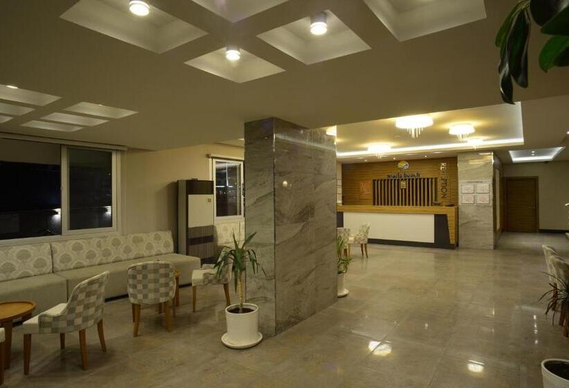 فندق Maris Beach