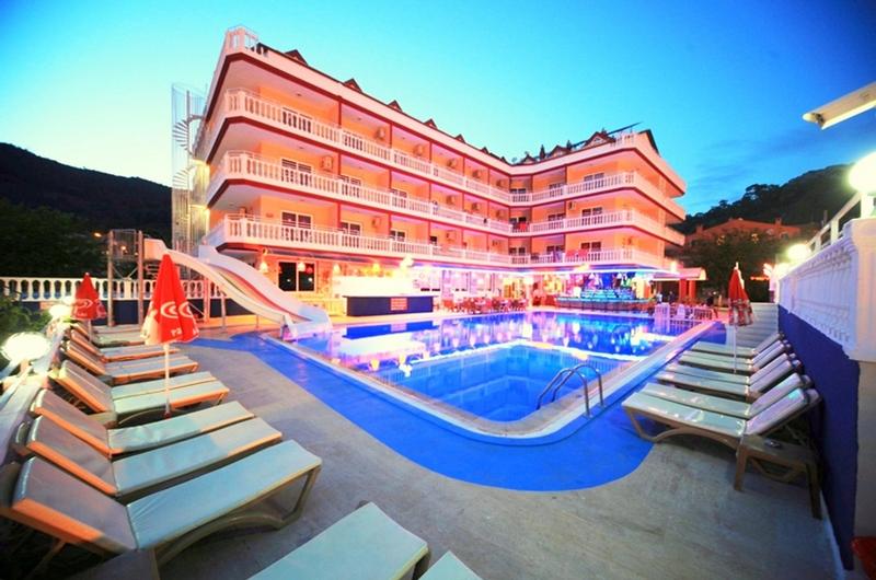 فندق Musti S Royal Plaza