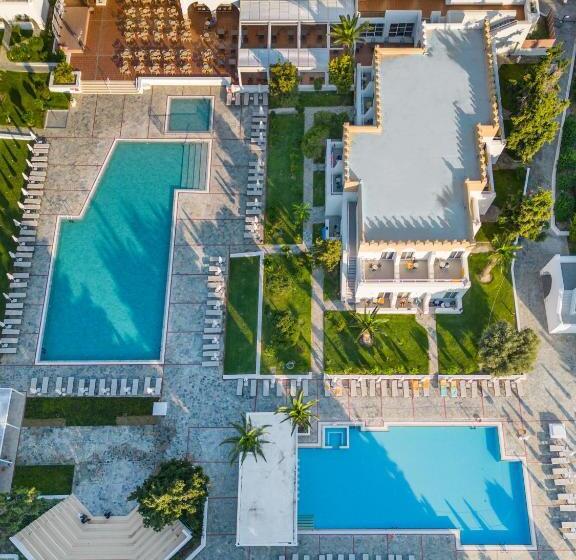 Отель Platanista