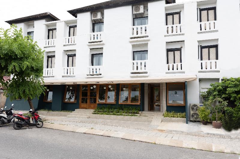 בית מלון כפרי Punnpreeda Beach Resort   Sha Plus Certified