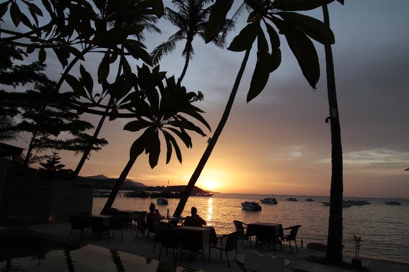 בית מלון כפרי Punnpreeda Beach Resort   Sha Plus Certified