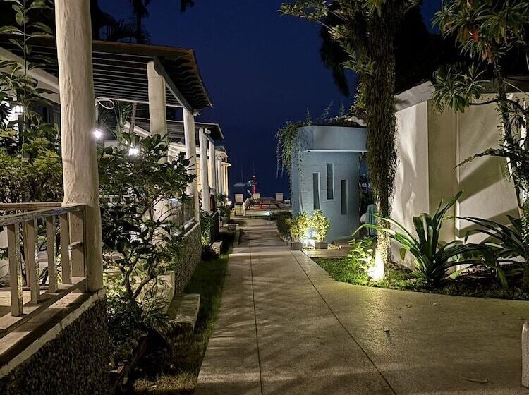 בית מלון כפרי Punnpreeda Beach Resort   Sha Plus Certified