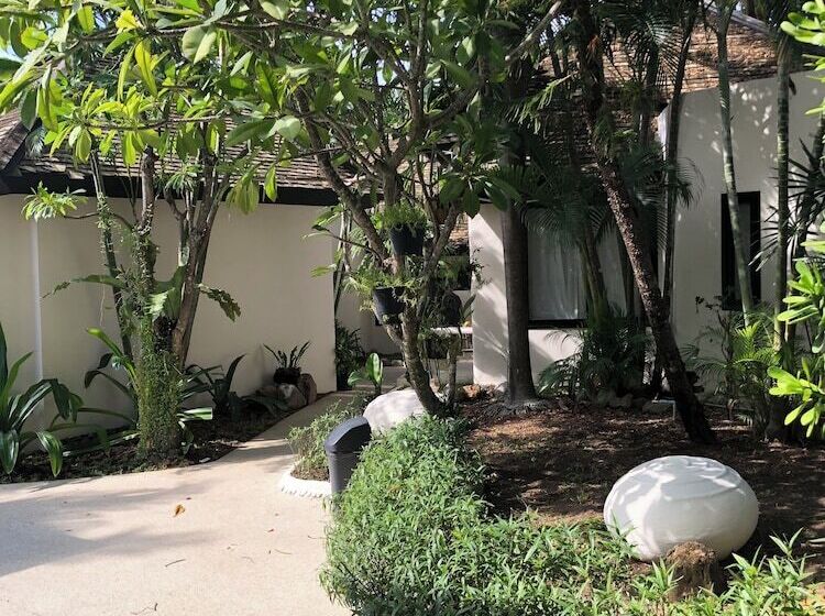 בית מלון כפרי Punnpreeda Beach Resort   Sha Plus Certified