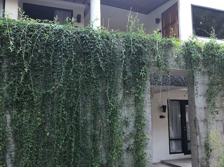 בית מלון כפרי Punnpreeda Beach Resort   Sha Plus Certified