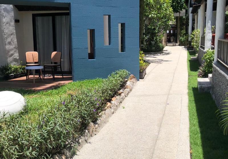 בית מלון כפרי Punnpreeda Beach Resort   Sha Plus Certified