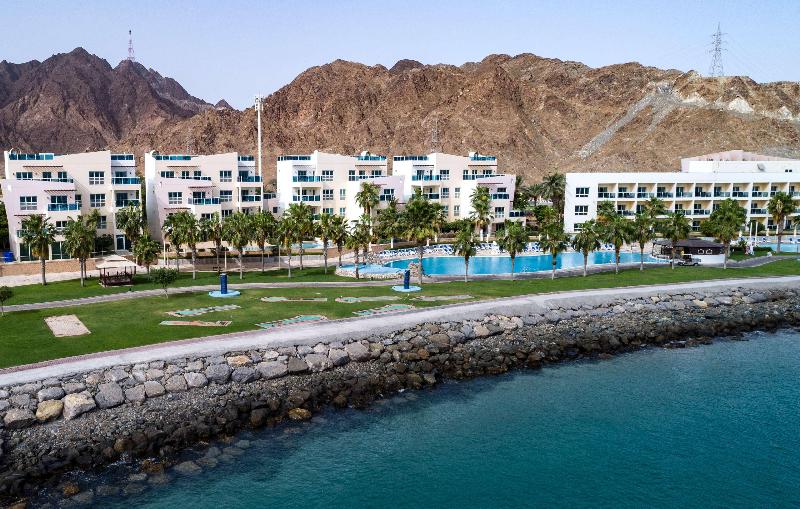 هتل Radisson Blu Resort Fujairah