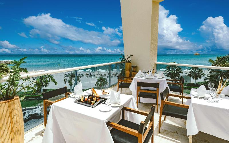 هتل Radisson Blu Resort Fujairah