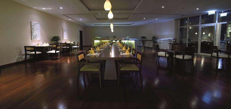 هتل Radisson Blu Resort Fujairah