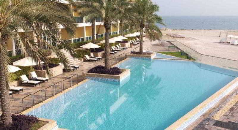 هتل Radisson Blu Resort Fujairah