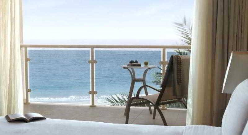 هتل Radisson Blu Resort Fujairah