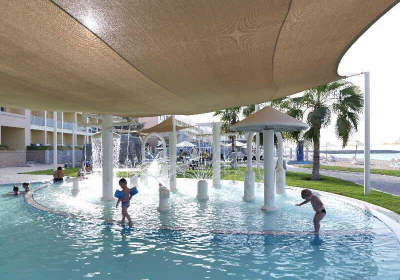 هتل Radisson Blu Resort Fujairah