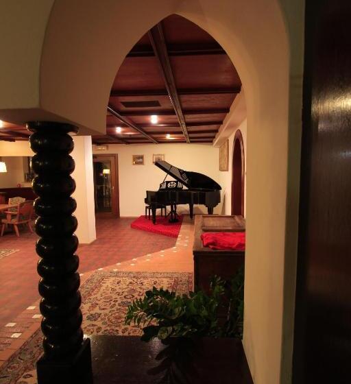 فندق Regina Delle Dolomiti