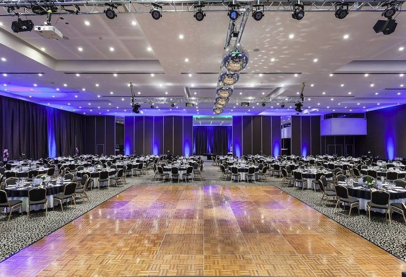 בית מלון כפרי Ros Tower