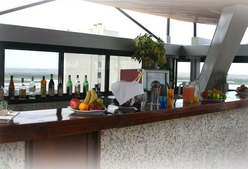 בית מלון כפרי Ros Tower