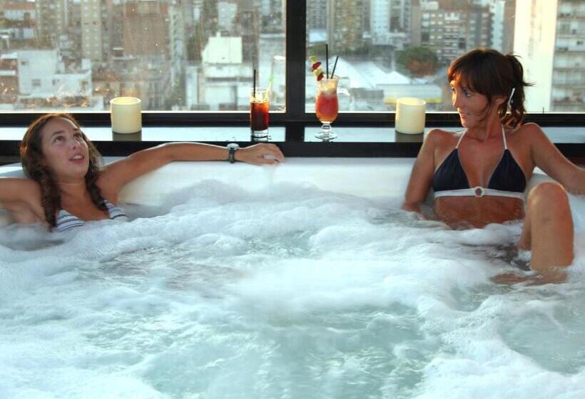 בית מלון כפרי Ros Tower