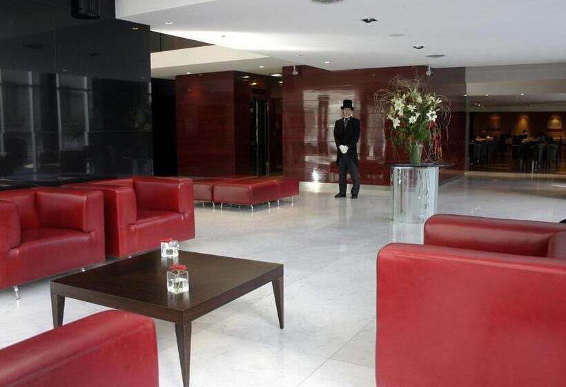 בית מלון כפרי Ros Tower