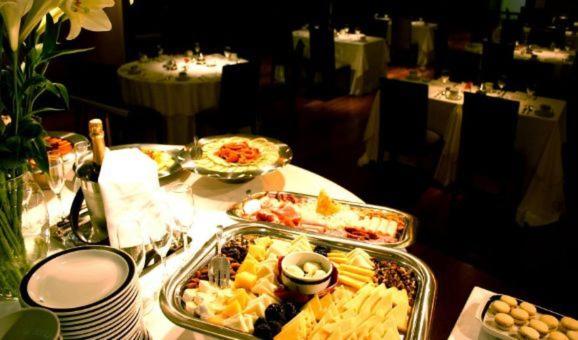 בית מלון כפרי Ros Tower