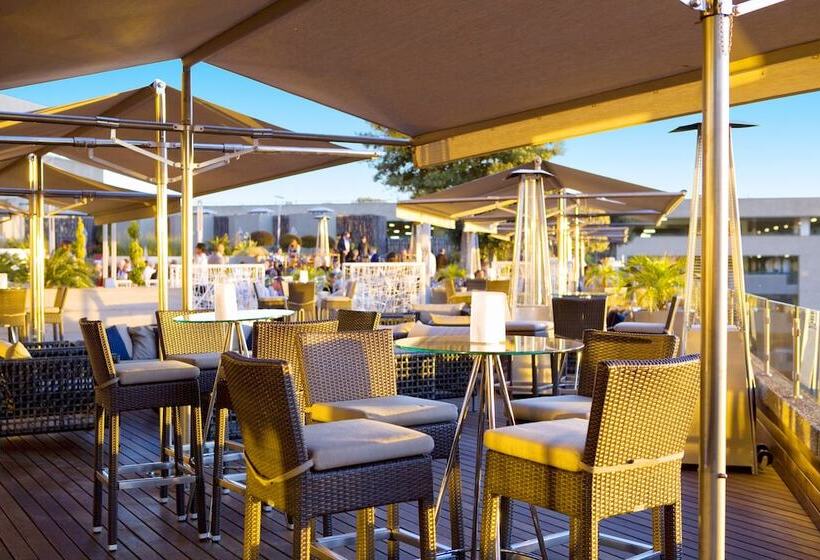 호텔 Sandton Sun And Towers