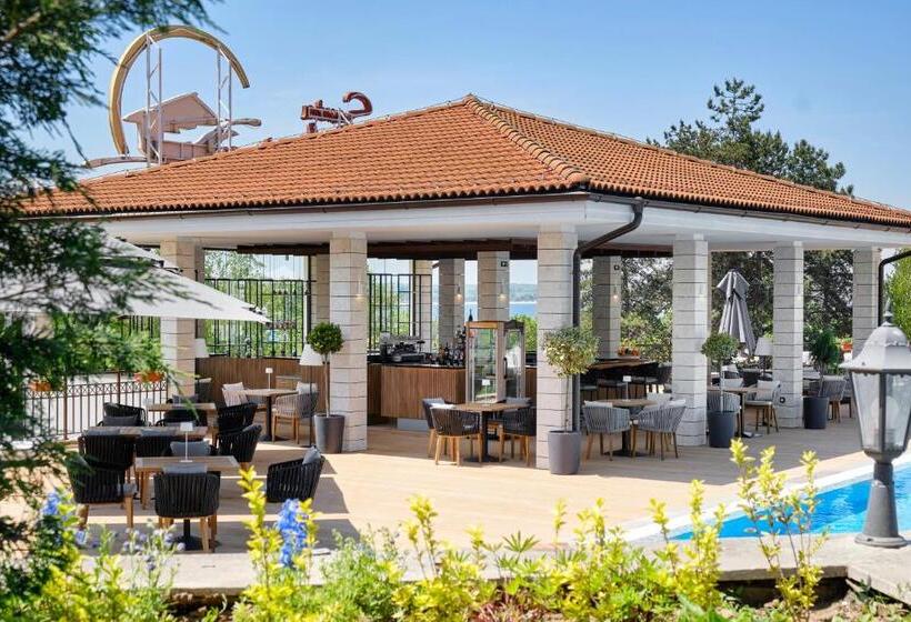 Отель Santa Marina Holiday Village