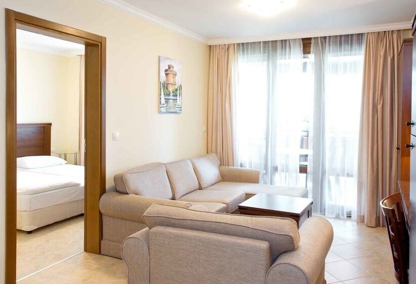 Отель Santa Marina Holiday Village