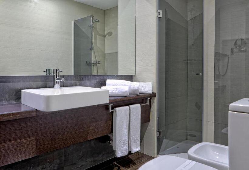 هتل Silken Gran Teatro