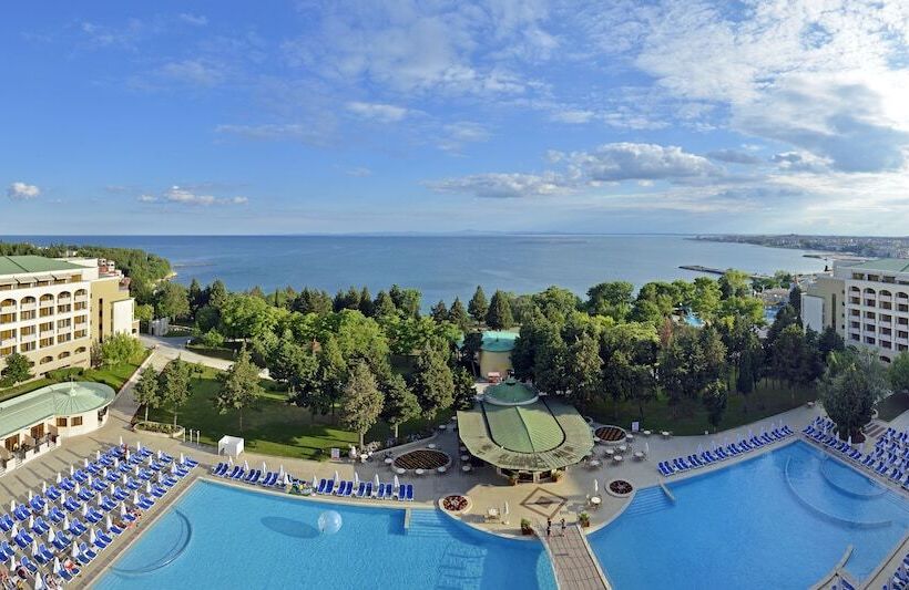 Отель Sol Nessebar Bay All Inclusive