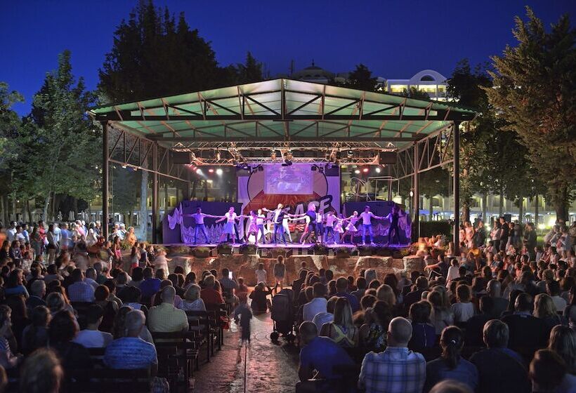 Отель Sol Nessebar Bay All Inclusive