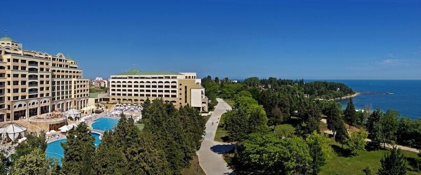 Отель Sol Nessebar Bay All Inclusive