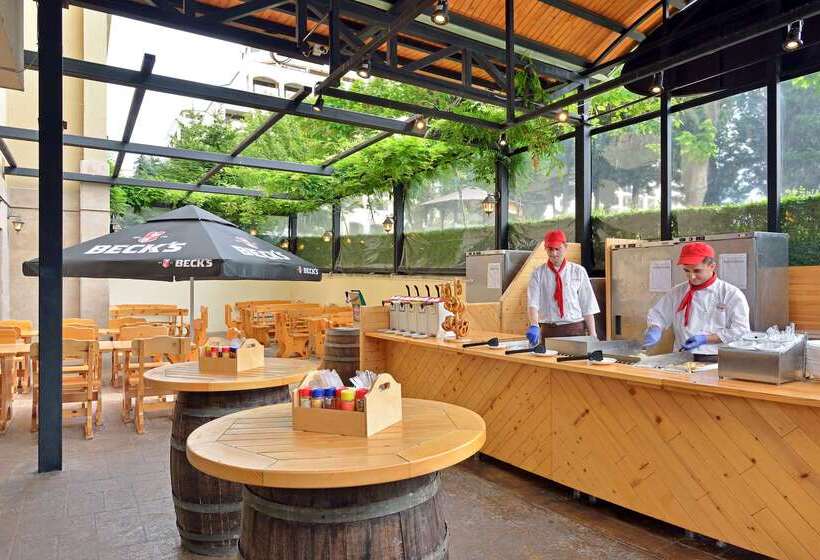 فندق Sol Nessebar Mare All Inclusive