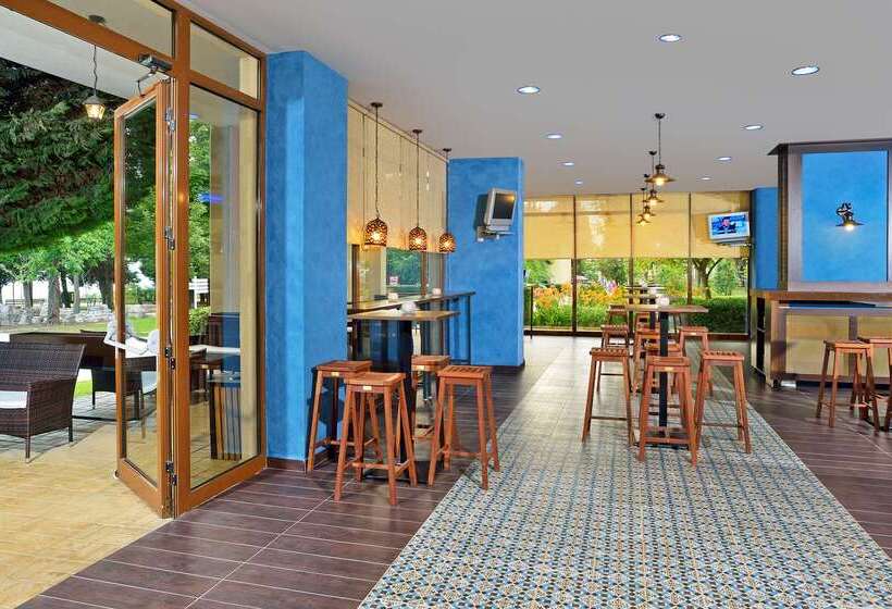 فندق Sol Nessebar Mare All Inclusive