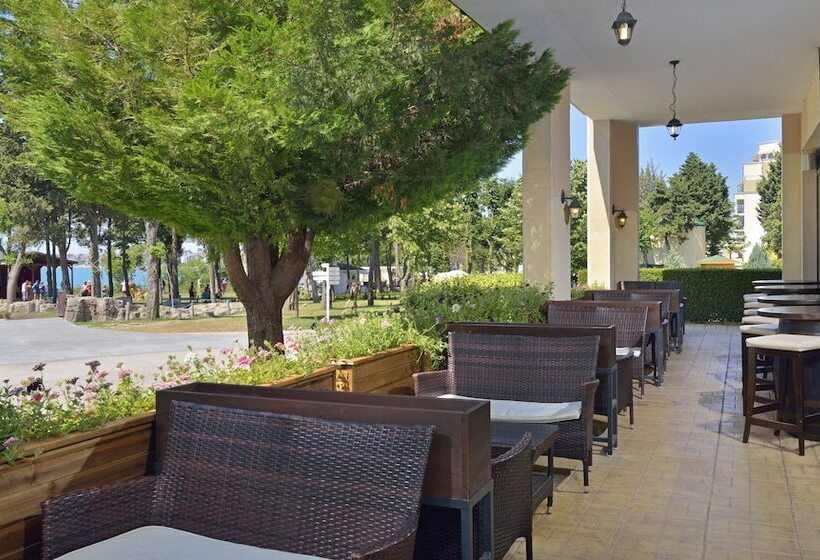 فندق Sol Nessebar Mare All Inclusive